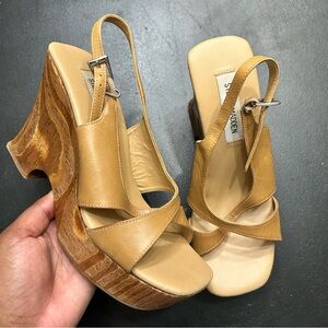 RARE Steve Madden Joplin leather wedge platform Heels